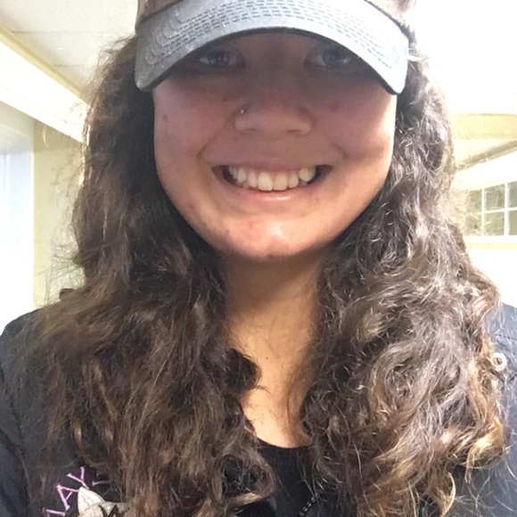 Meet your Posher, Charlotte - Picture 4 of 6